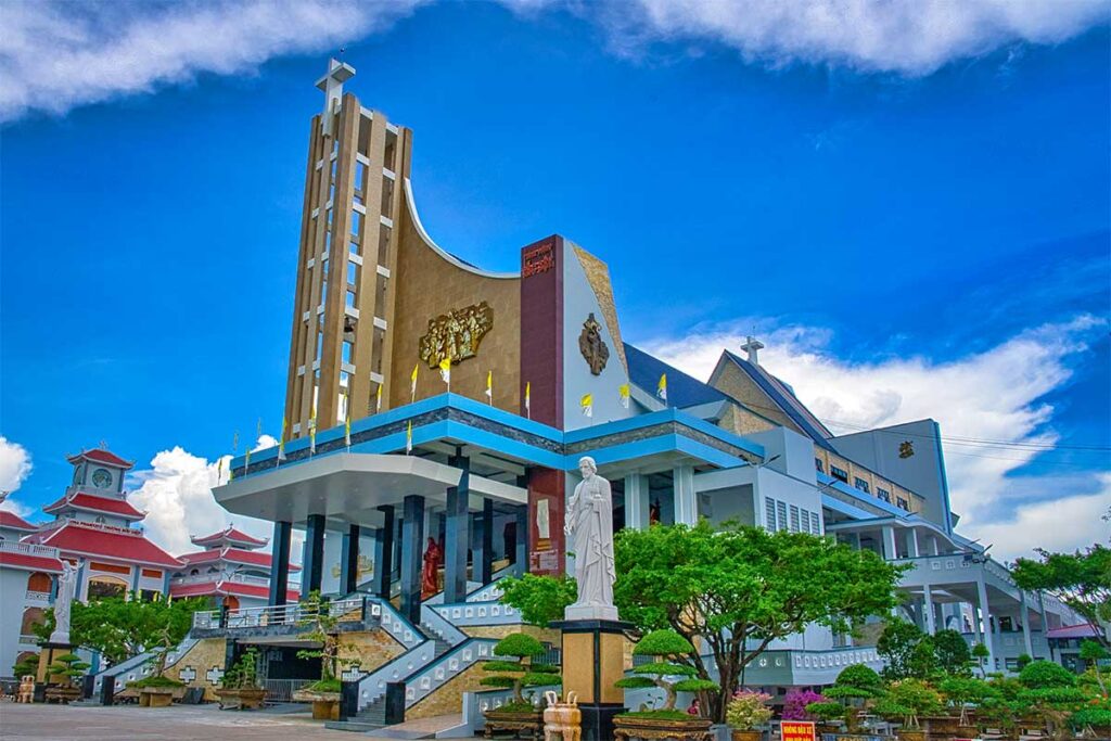 Exterior of Tac Say Church