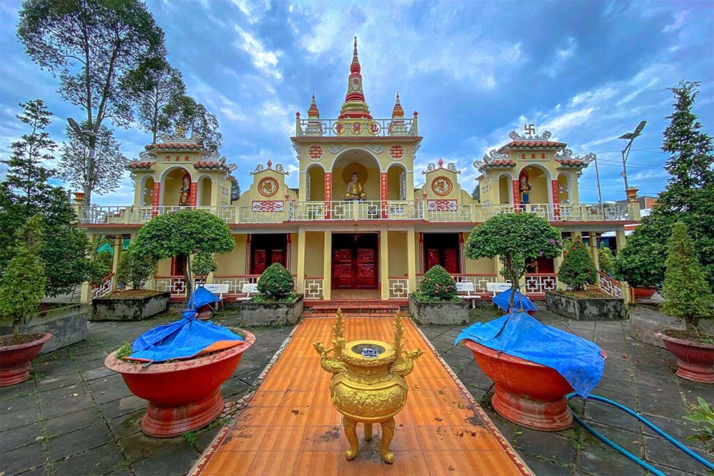 The outside of Tien Chau Pagoda on An Binh Island
