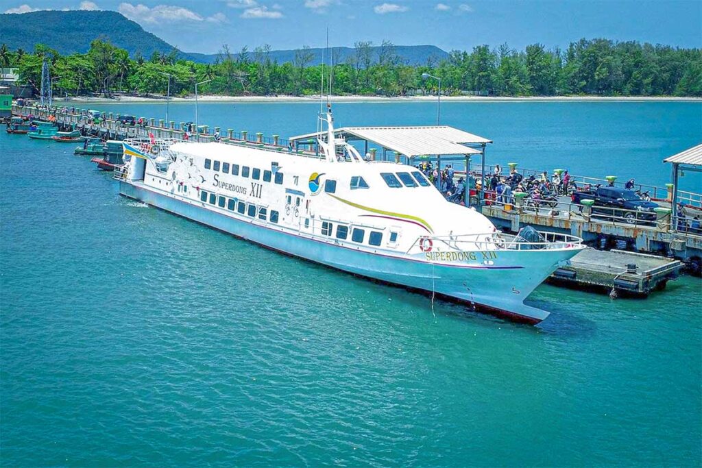 Superdong ferry docked at Bai Vong Port in Phu Quoc – popular high-speed boat option from Ha Tien.