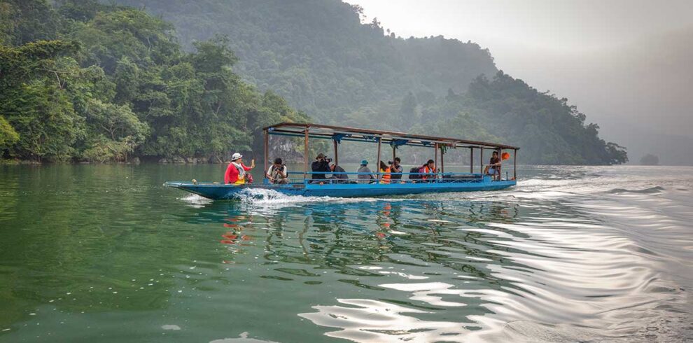 Ba Be Lake tours – Local Vietnam | scenic boat trip through Ba Be National Park with local guide and travelers