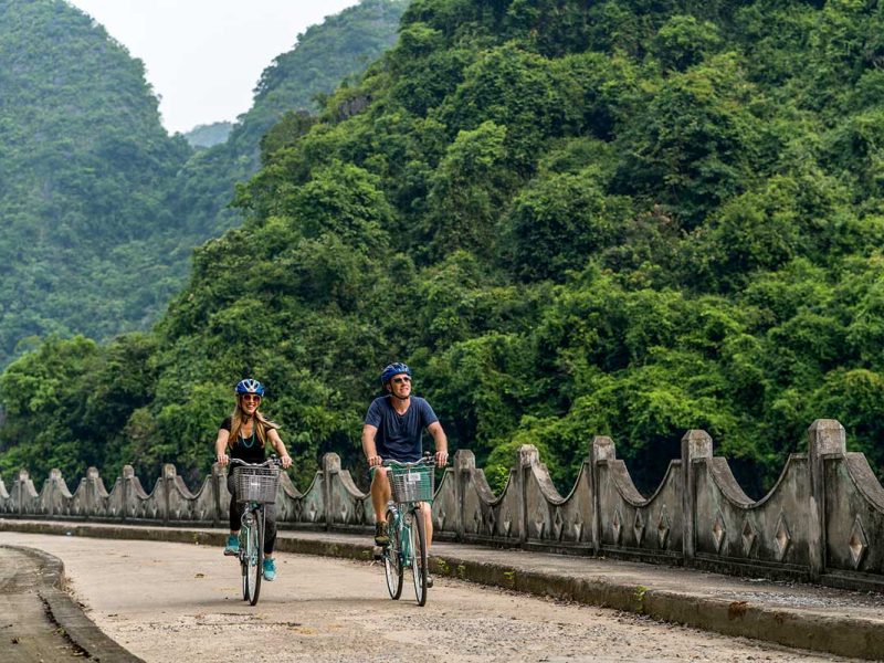 cat ba cycling 2 Couple o friends cycling on Cat Ba Island