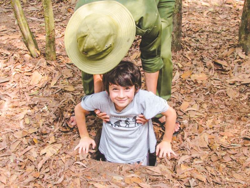 Chu Chi Tunnels tour