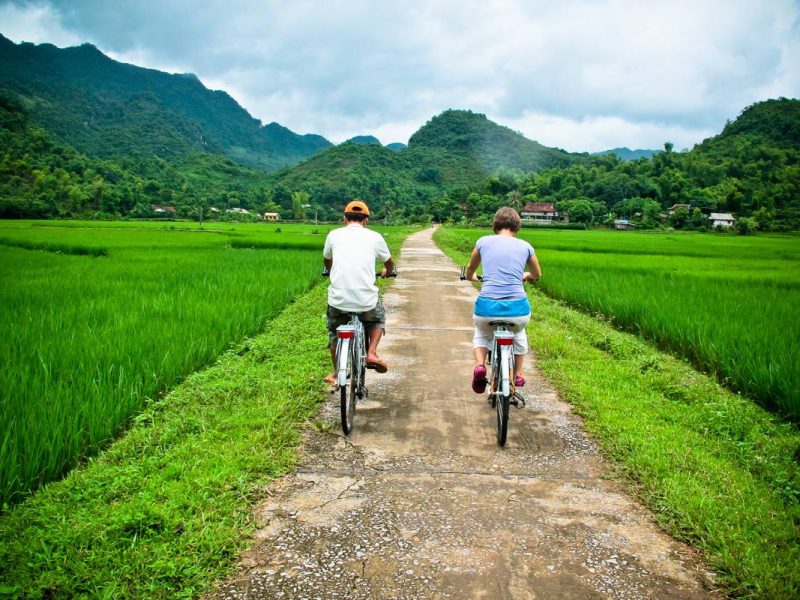cycling in Mai Chau