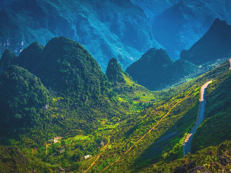 dong van karst plateau ha giang 2 Stunning mountain views of Dong Van Karst Plateau in Ha Giang province