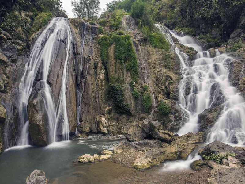 Go Lao Waterfall in Mai Chau