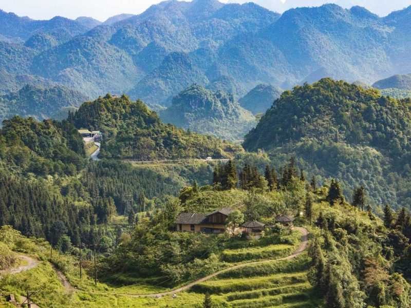 lung cu valley dong van plateau geopark ha giang 1 Scenic view of Lung Cu Valley – Stunning mountain landscapes along the road from Dong Van to Lung Cu, part of the Dong Van Karst Plateau Geopark in Ha Giang.