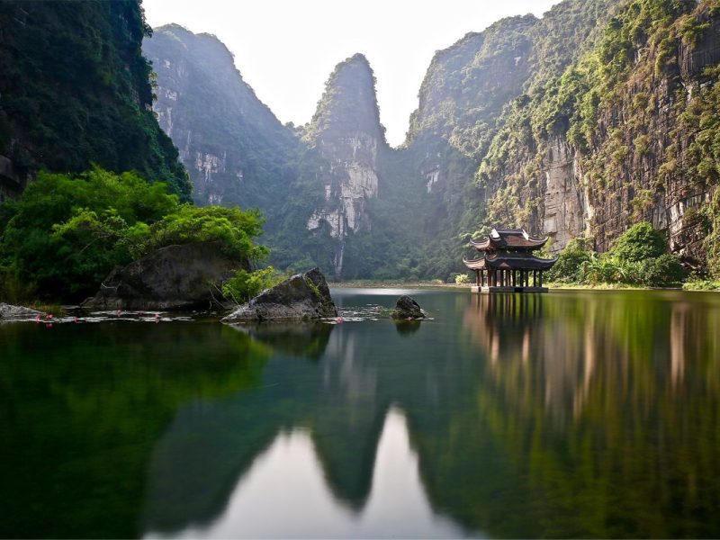 Trang An boat trip